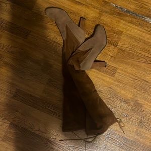 Brown Knee Boots, never used it is 4.5 us women 35 eu